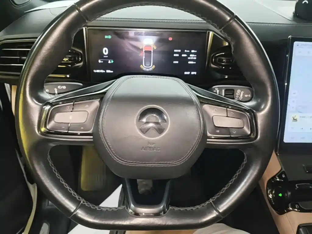 NIO ES6 — миниатюра 11