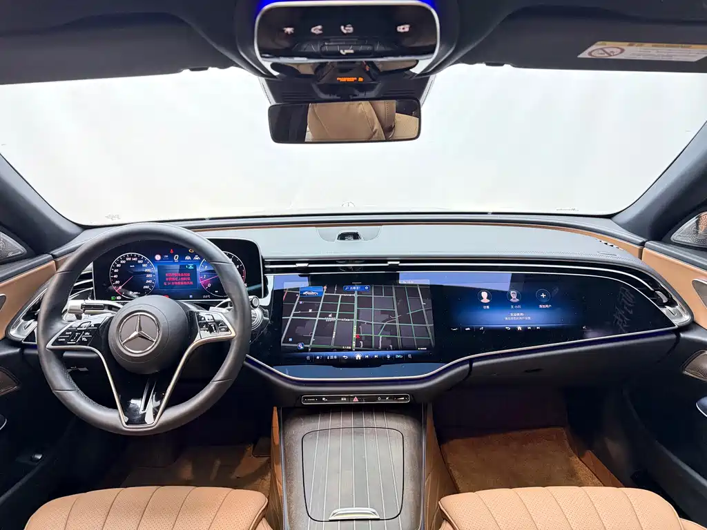 Mercedes-Benz E-Class — миниатюра 9