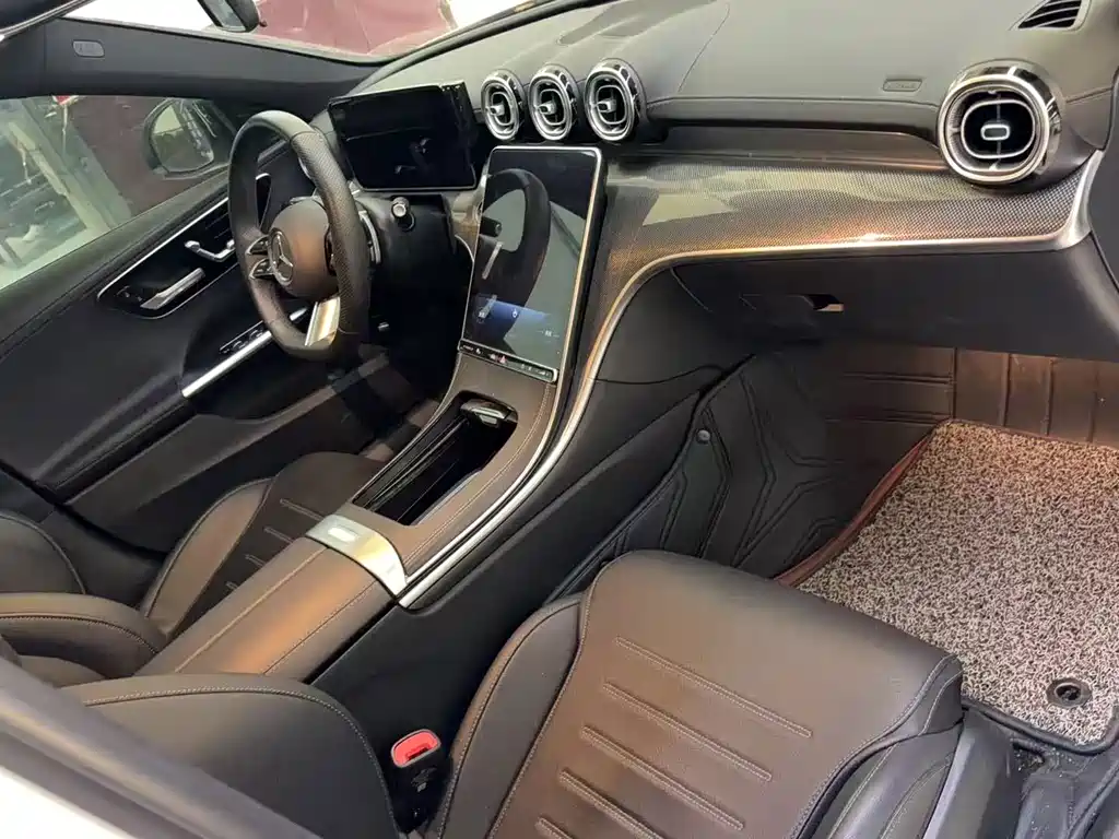 Mercedes-Benz C-Class 2024 — фото 2
