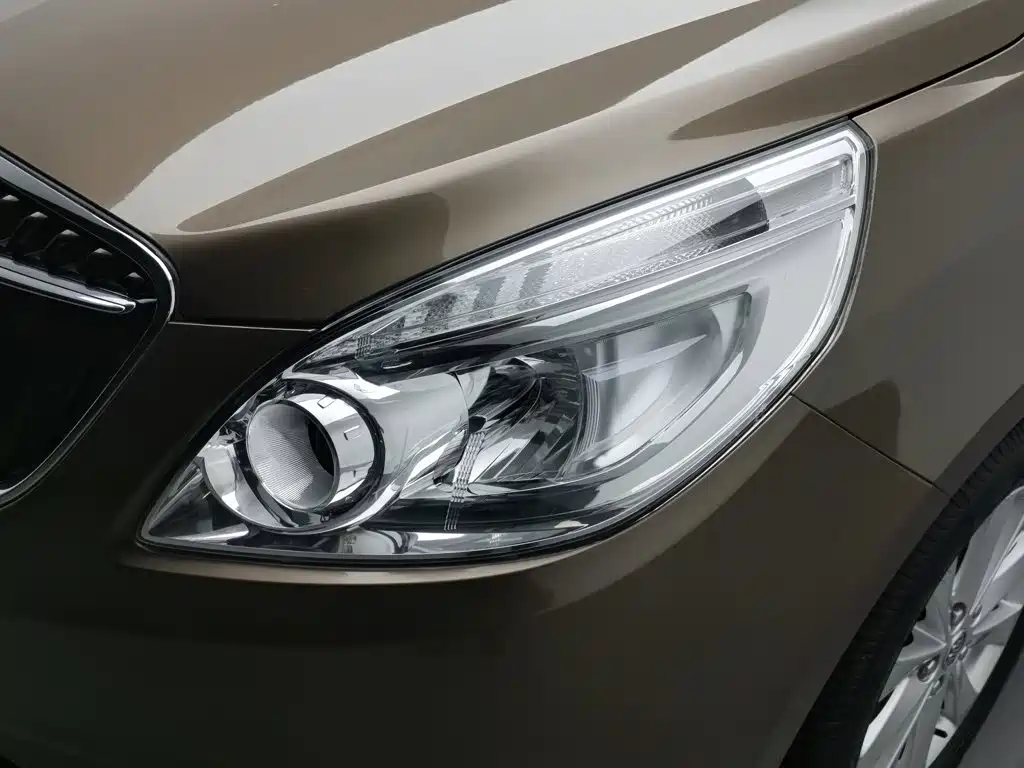 Buick GL8 — миниатюра 7