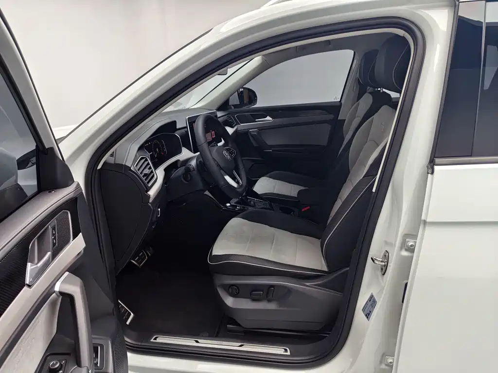 Volkswagen X — миниатюра 15