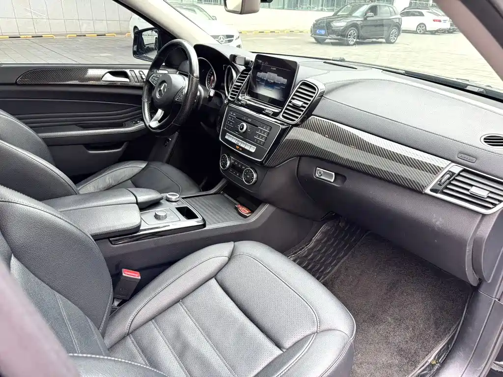 Mercedes-Benz GLE Coupe — миниатюра 10