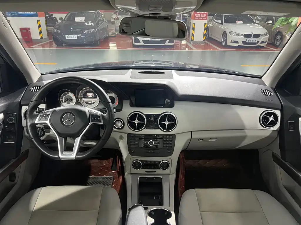 Mercedes-Benz GLK-Class — миниатюра 8