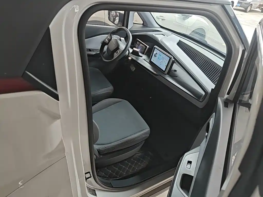 Baojun E200 — миниатюра 25