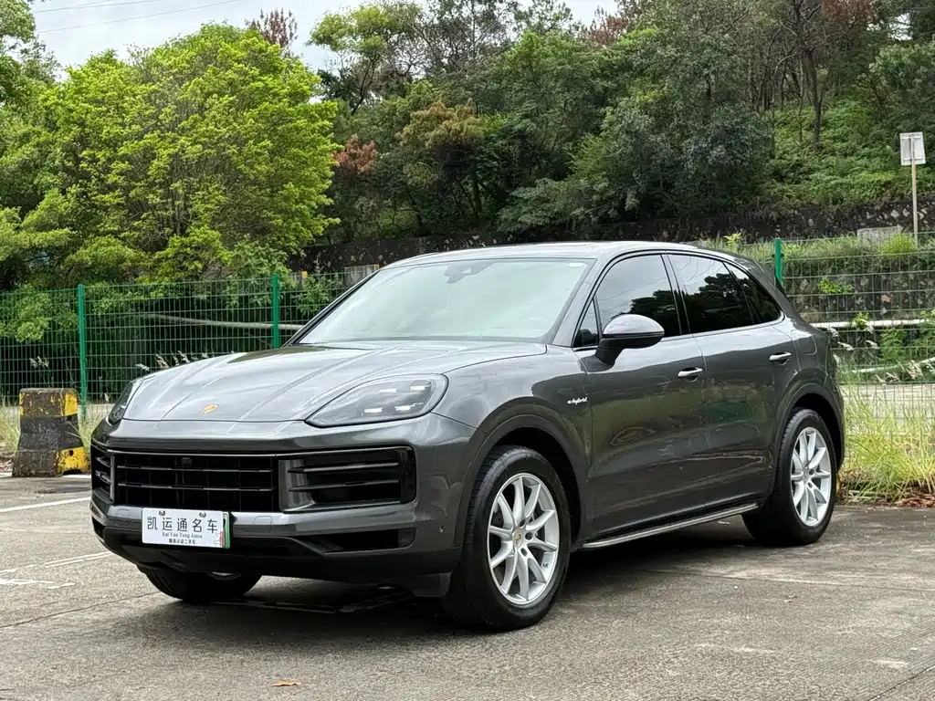 Porsche Cayenne Hybrid — миниатюра 2