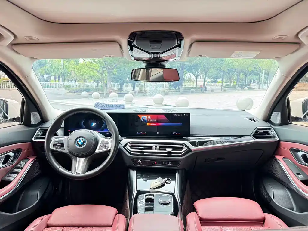BMW i3 2022 — фото 5