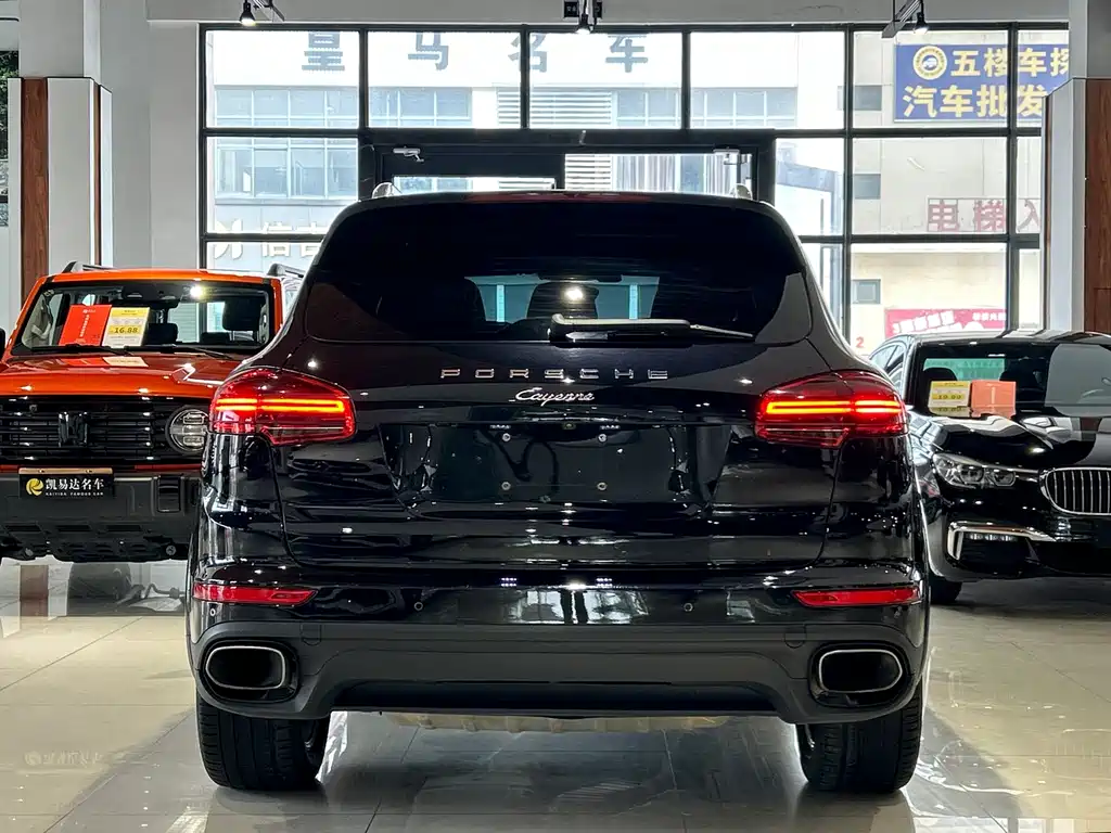 Porsche Cayenne — миниатюра 31