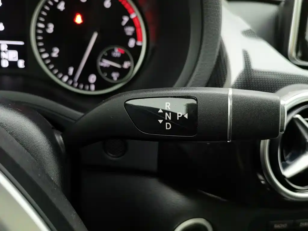 Mercedes-Benz B-Class — миниатюра 13