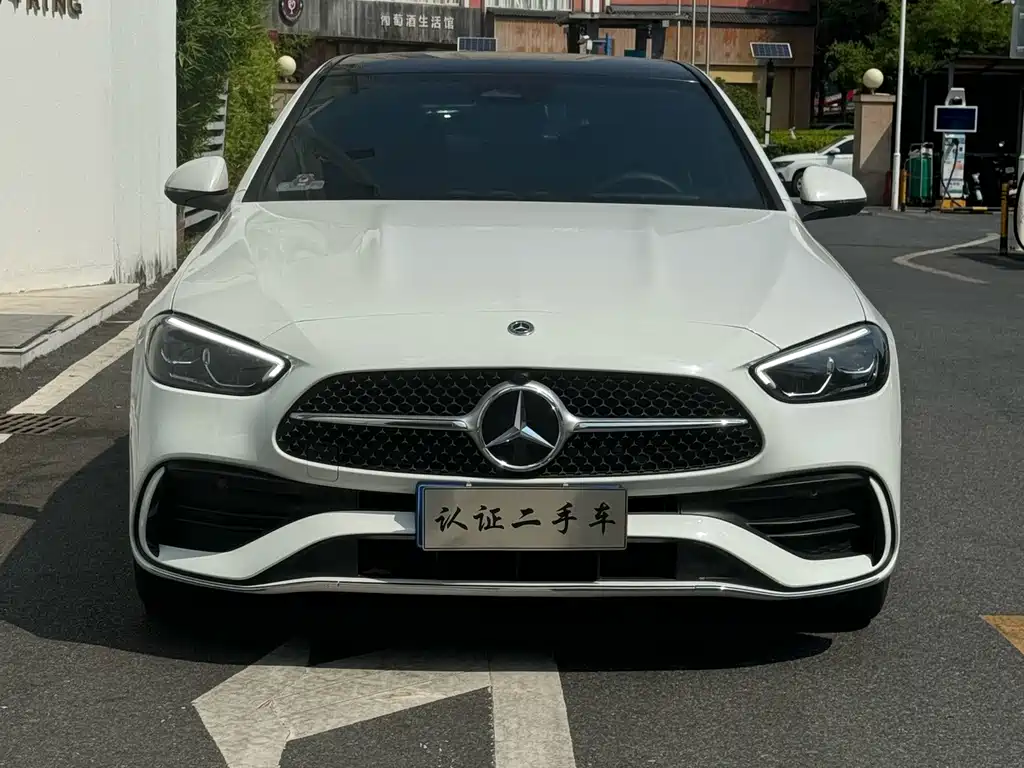 Mercedes-Benz C-Class — миниатюра 2