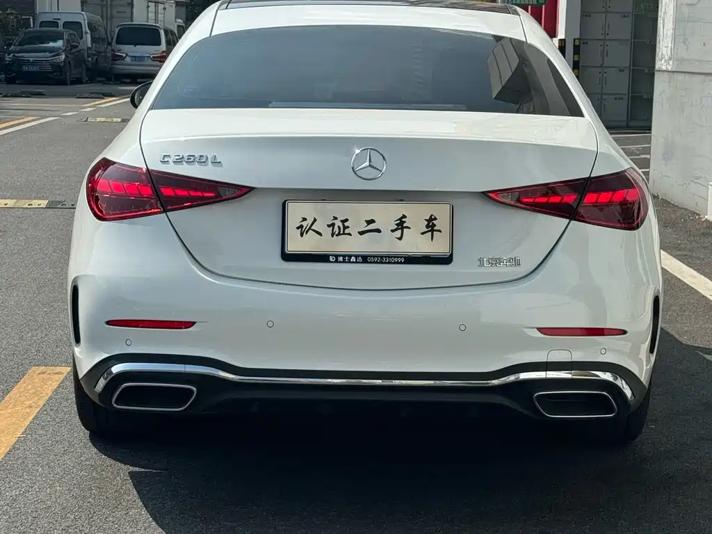 Mercedes-Benz C-Class — миниатюра 13