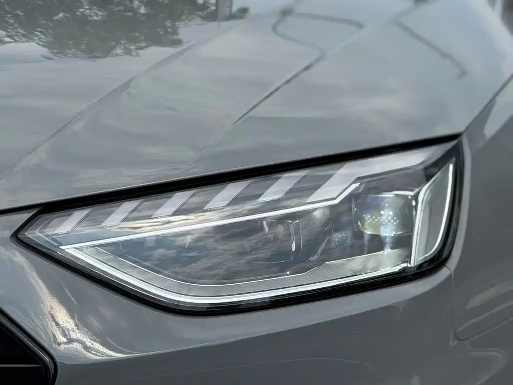 Audi A4L 2024 40 TFSI Luxury