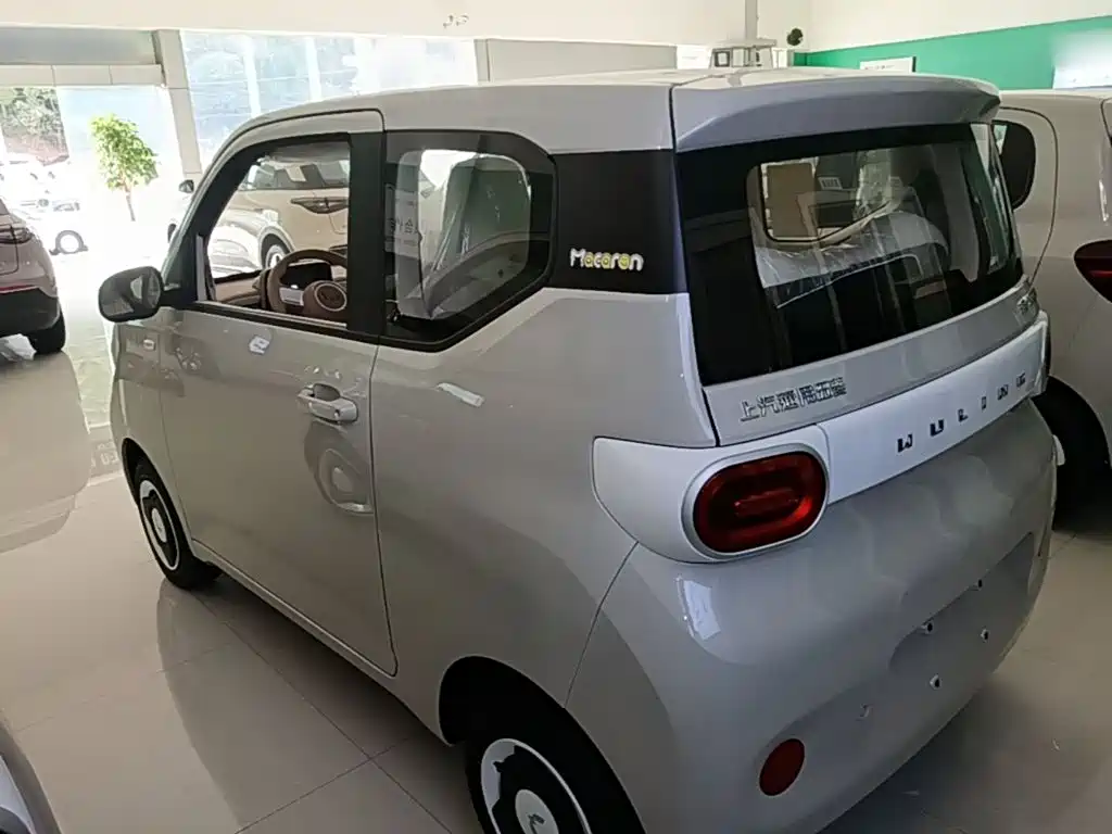 Wuling MINIEV — миниатюра 5