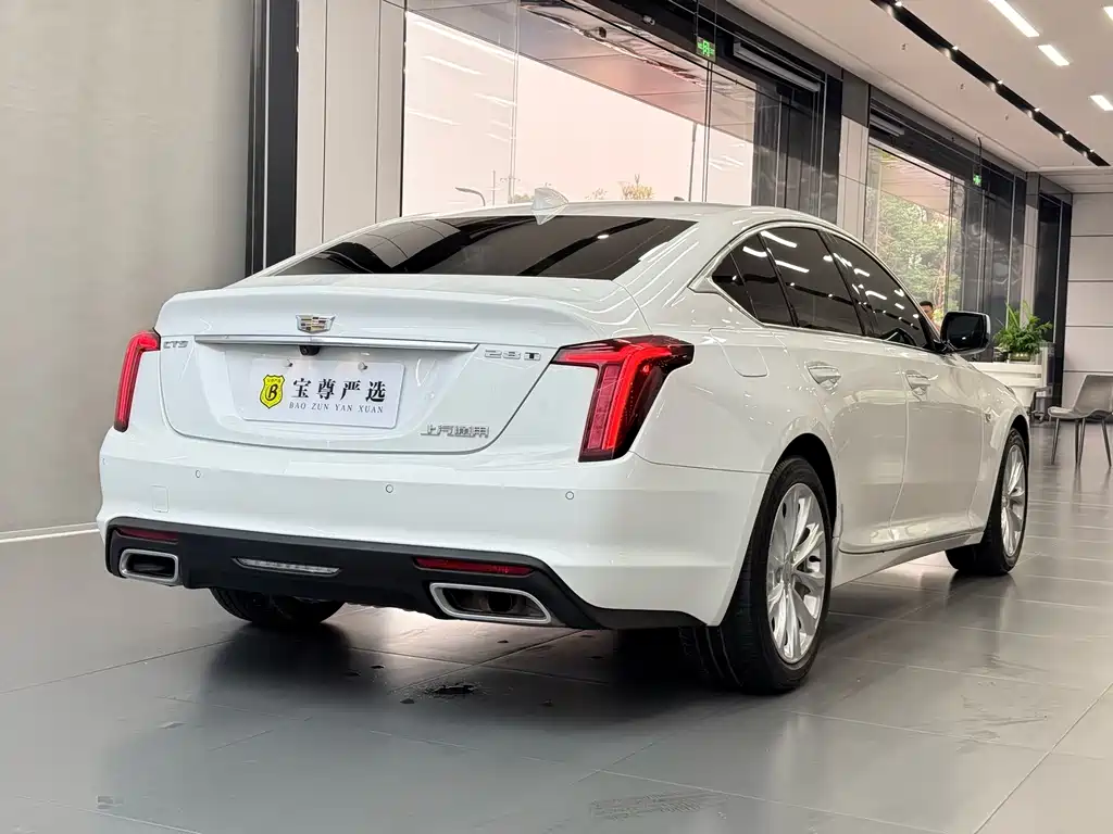 Cadillac CT5 — миниатюра 5