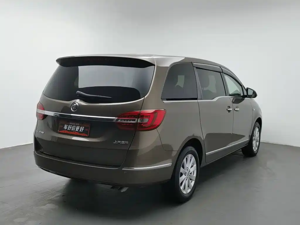 Buick GL8 — миниатюра 2