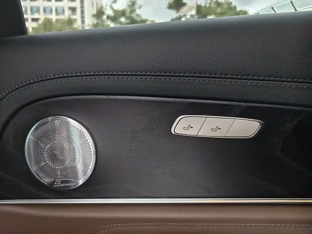 Mercedes-Benz E-Class — миниатюра 19
