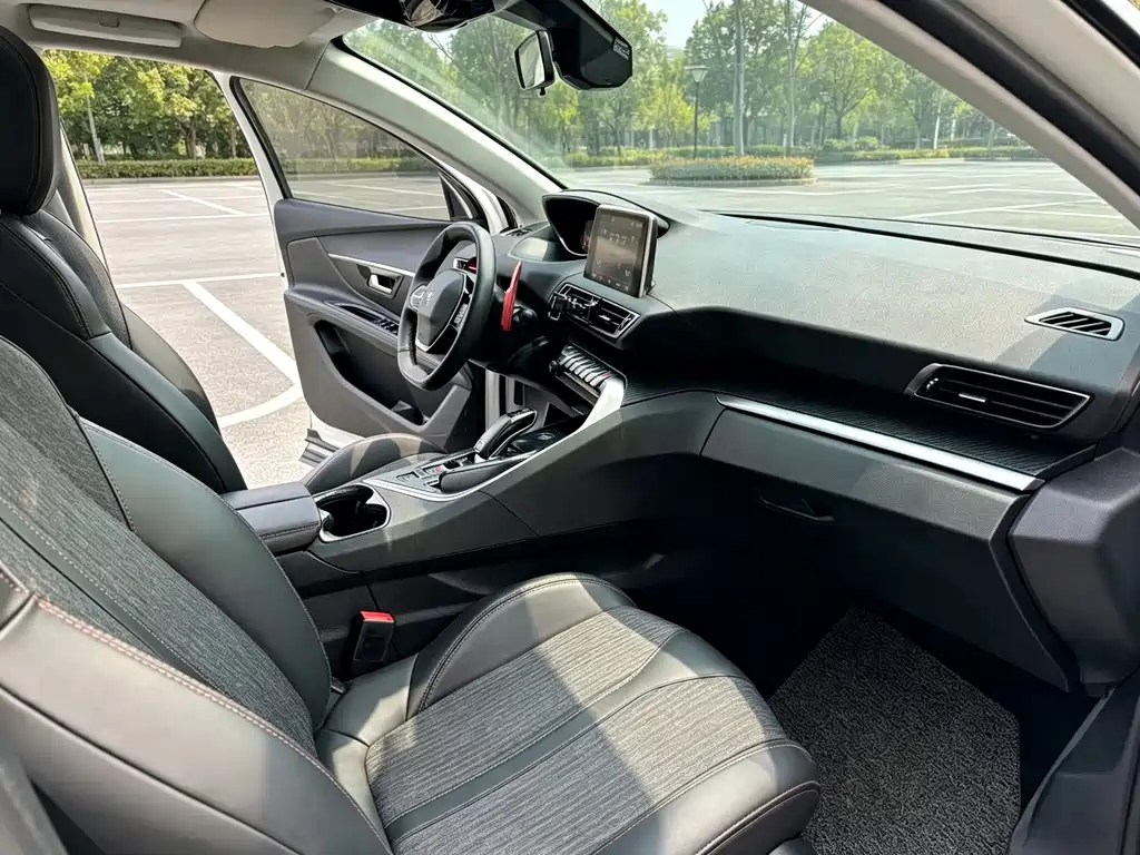 Peugeot 5008 — миниатюра 6