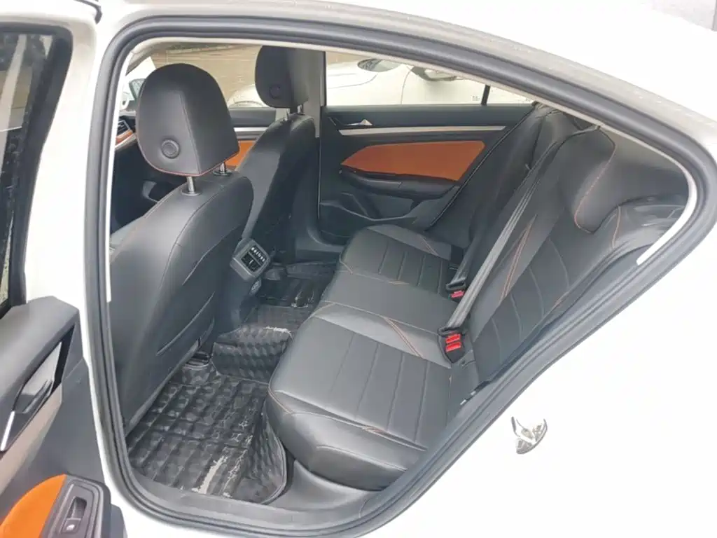 Volkswagen Bora — миниатюра 17