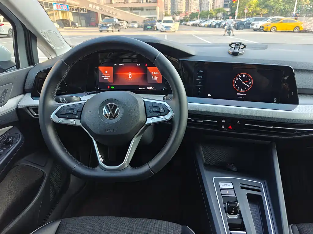 Volkswagen Golf 2021 280TSI DSG Pro