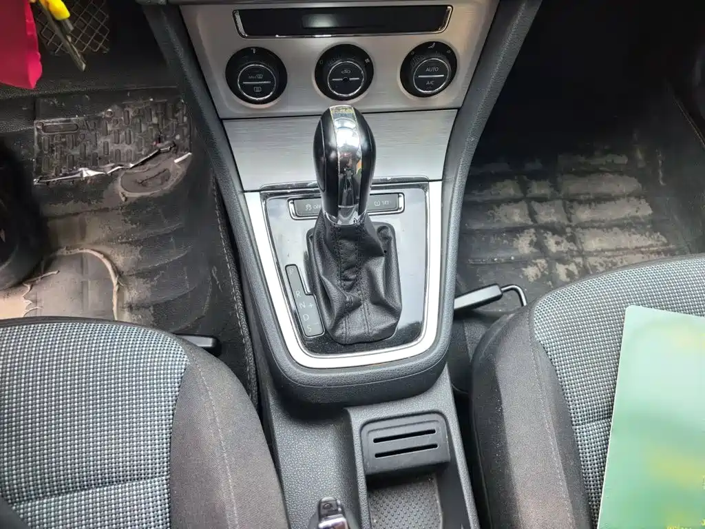 Volkswagen Lavida — миниатюра 7