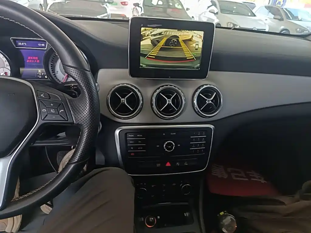 Mercedes-Benz GLA — миниатюра 13