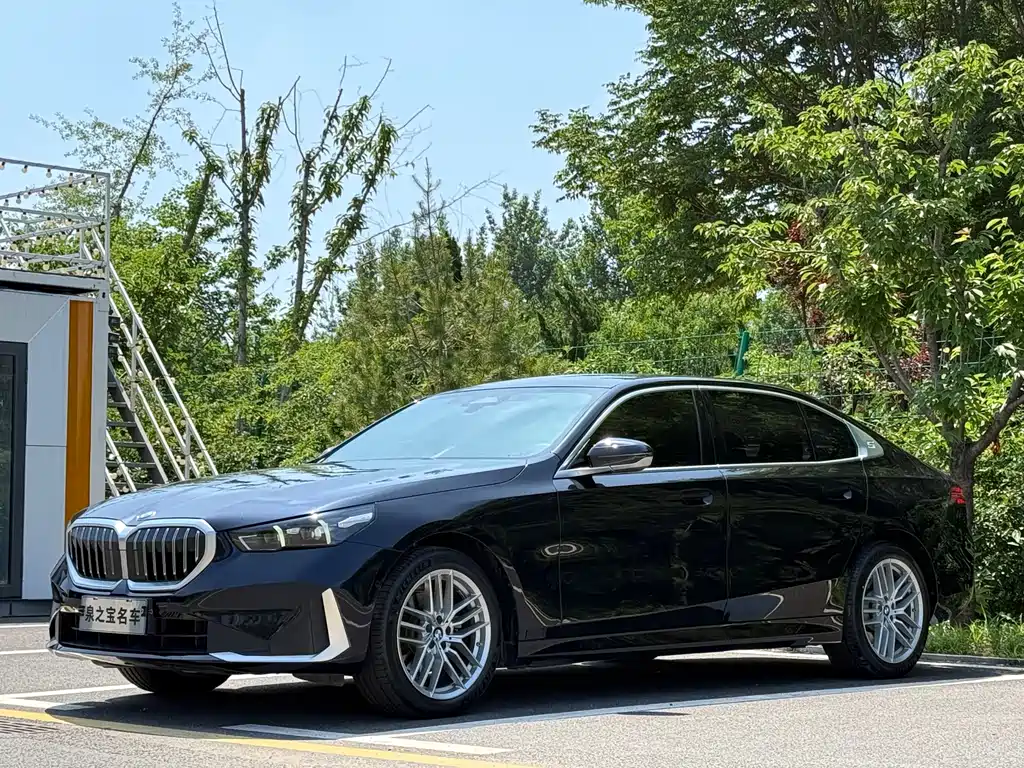 BMW 5 Series 5 2024 525Li Luxury