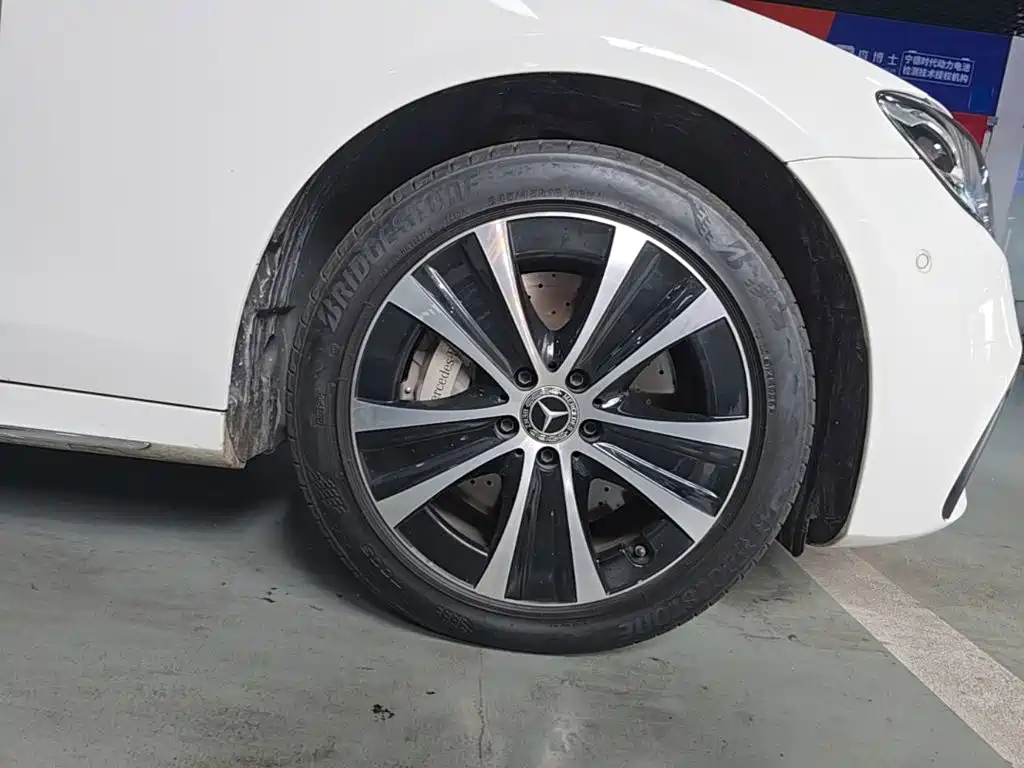Mercedes-Benz E-Class New Energy — миниатюра 23