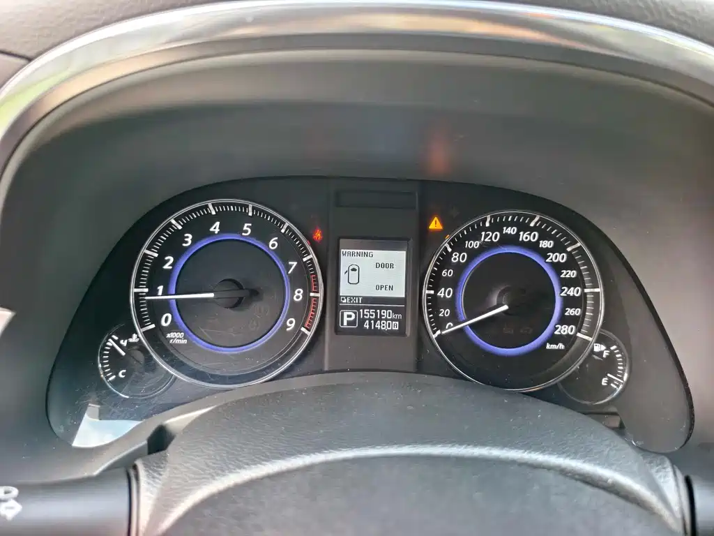 Infiniti QX70 — миниатюра 4