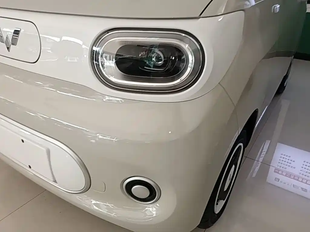 Wuling MINIEV — миниатюра 24