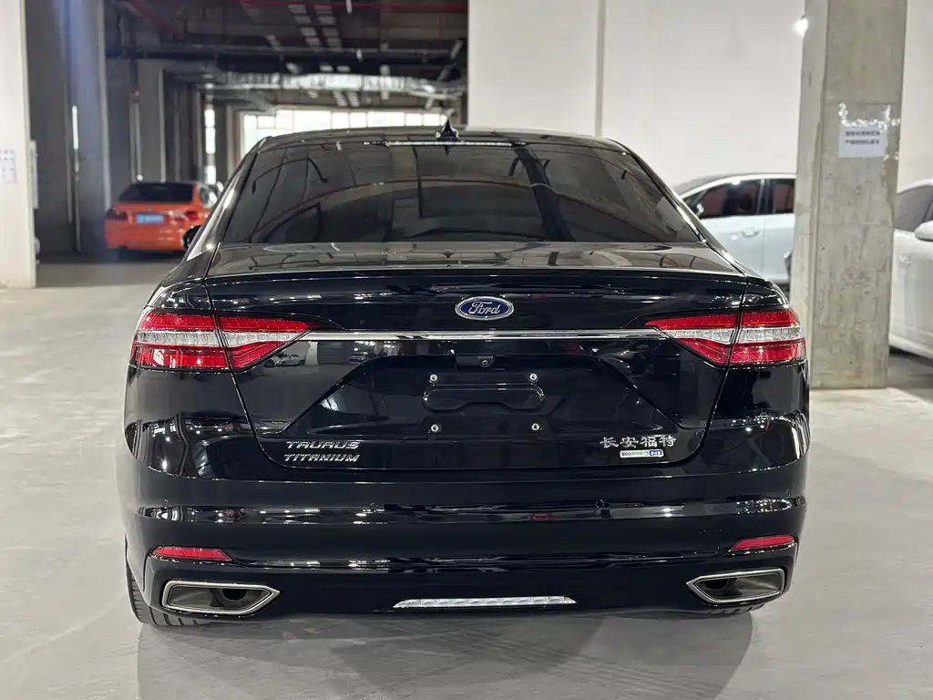 Ford Taurus — миниатюра 6