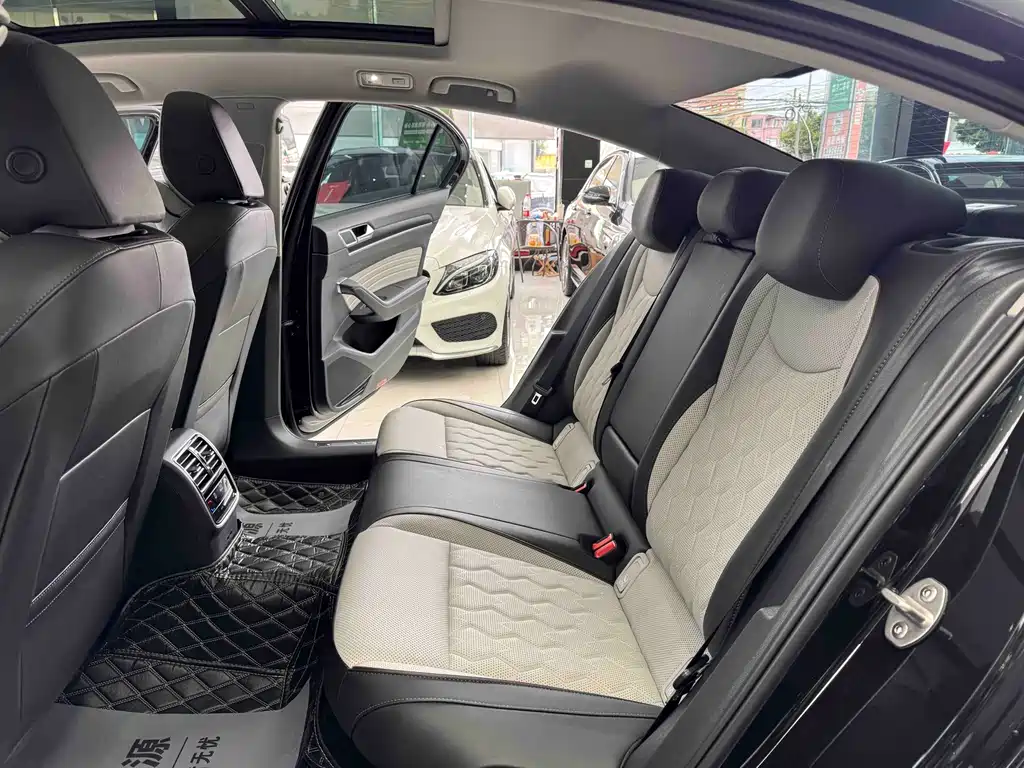 Volkswagen Magotan — миниатюра 8