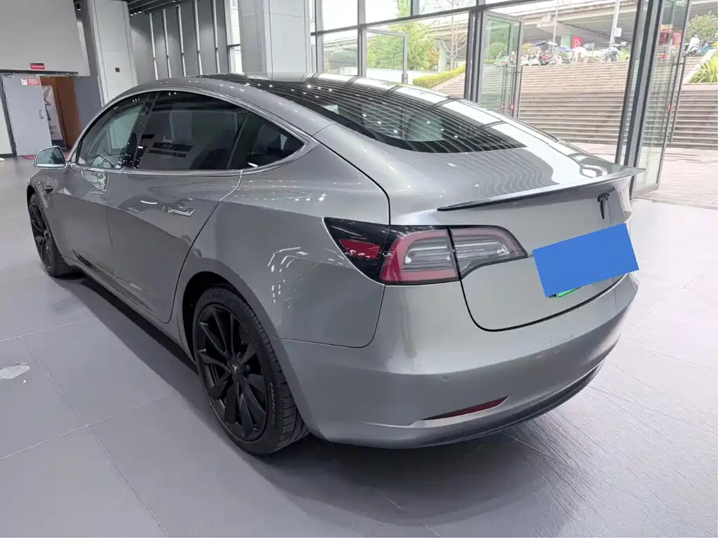 Tesla Model 3 2019 Performance