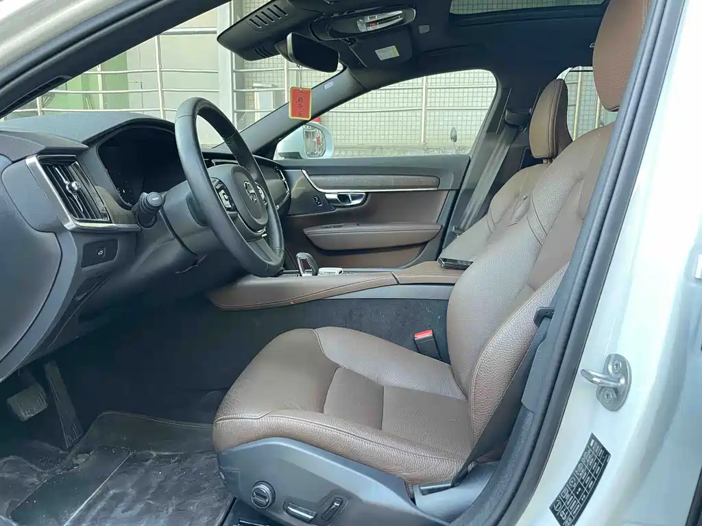Volvo V90 — миниатюра 9