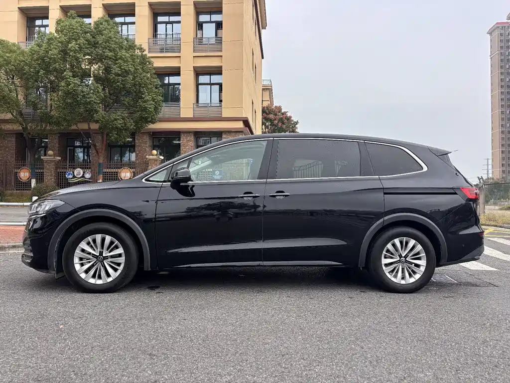 Volkswagen Viloran — миниатюра 3