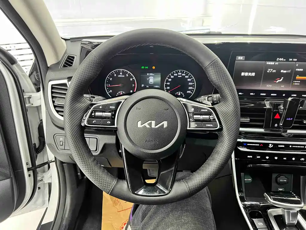 KIA KX3 PROUD RUN