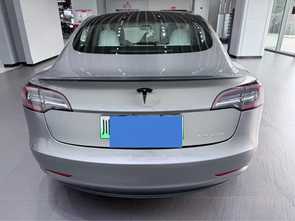 Tesla Model 3 2019 Performance