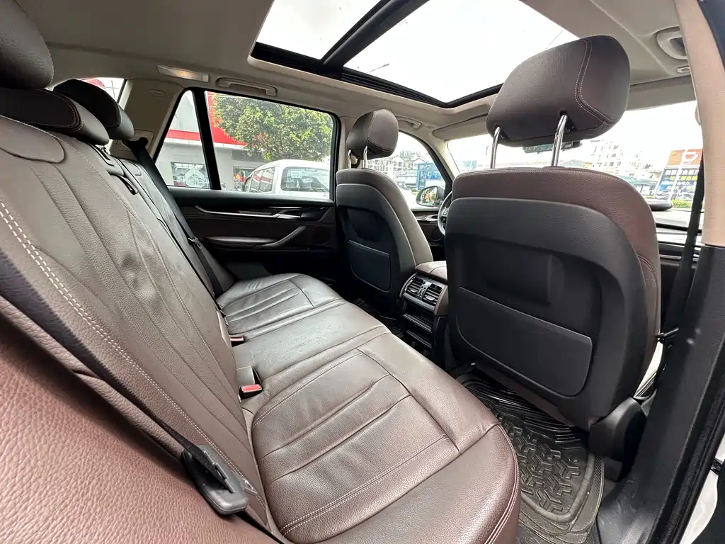 BMW X5 (Import) — миниатюра 24