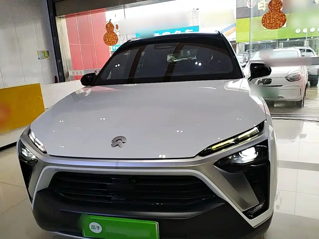 NIO ES8 — миниатюра 3