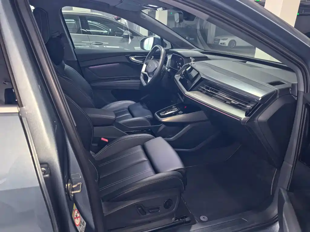 Audi Q4 e-tron — миниатюра 10