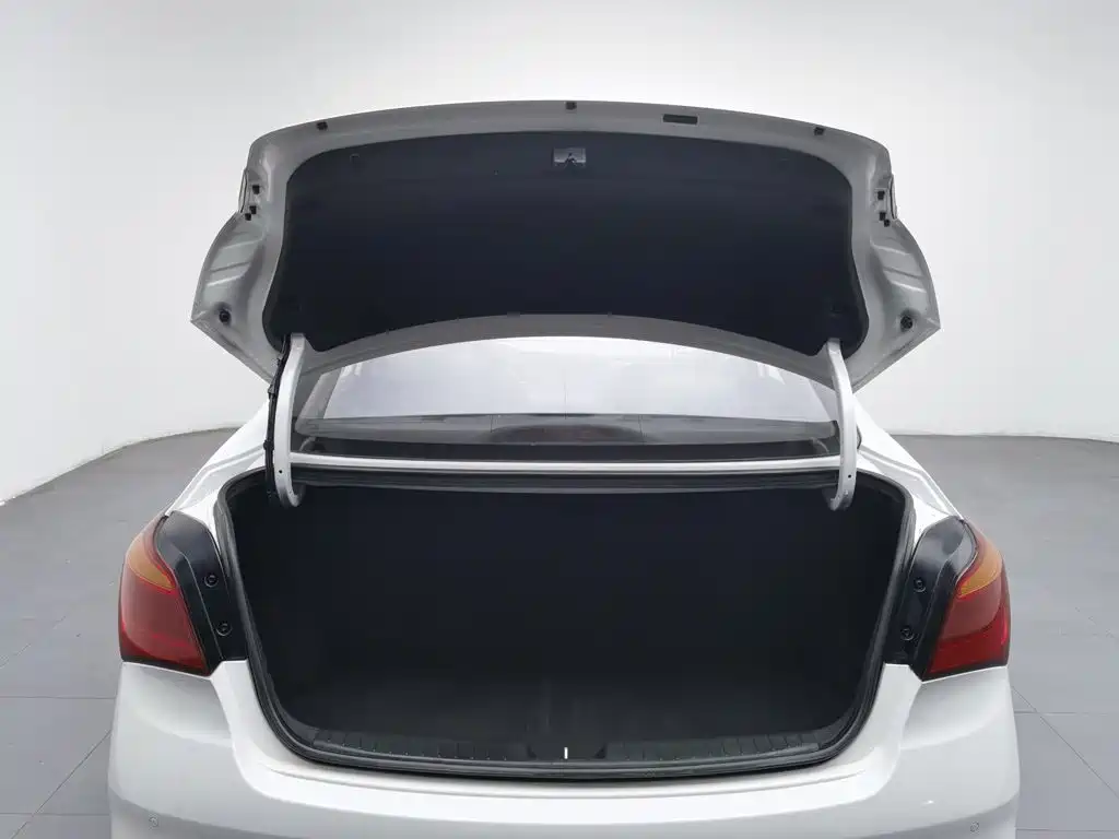 Hyundai Mistra — миниатюра 16