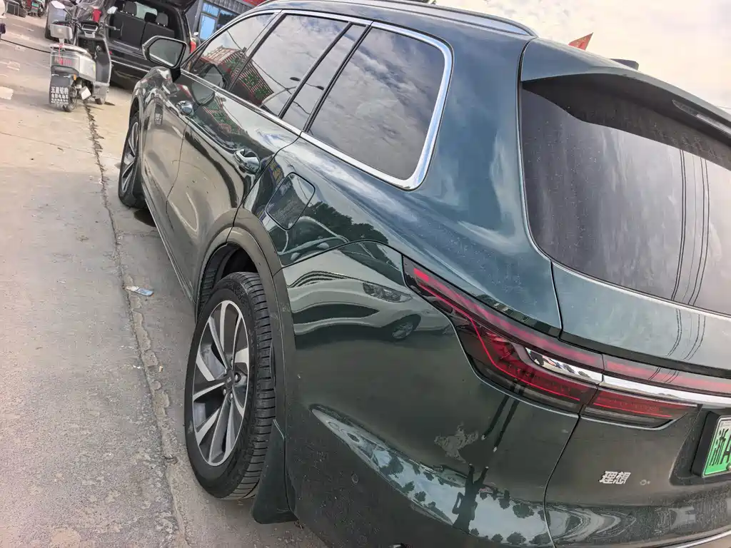 Li Auto Li ONE — миниатюра 8