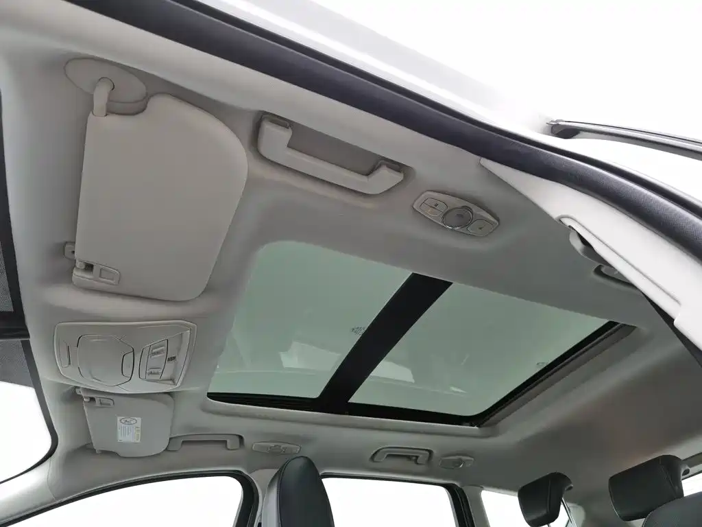 Ford Kuga — миниатюра 14