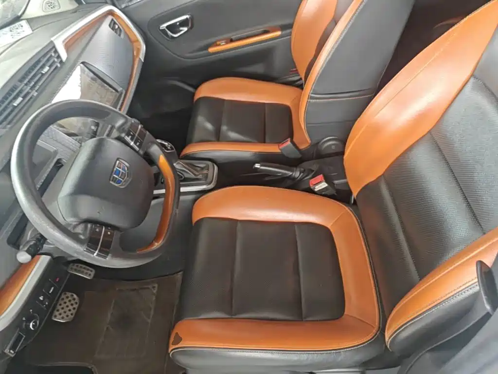 Geely Vision X1 — миниатюра 15