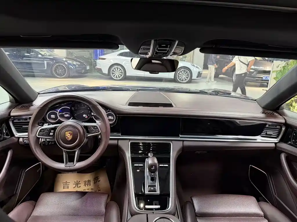 Porsche Panamera — миниатюра 6