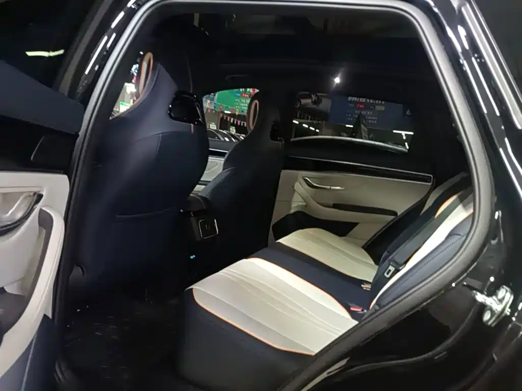 BYD PLUS New Energy — миниатюра 17