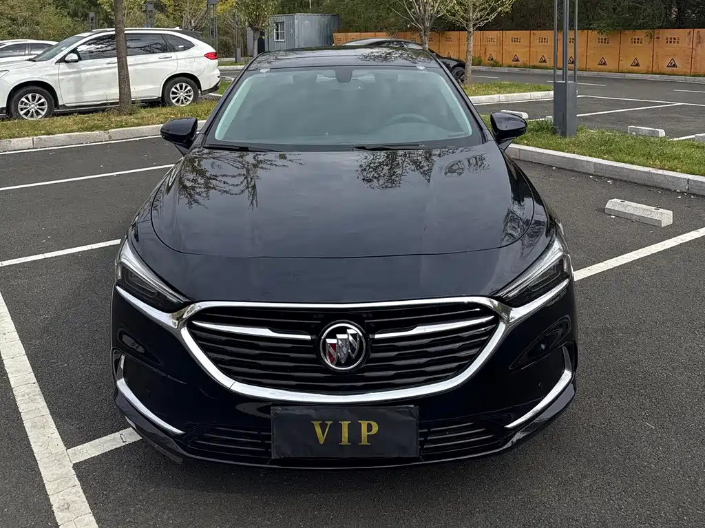 Buick LaCrosse — миниатюра 2