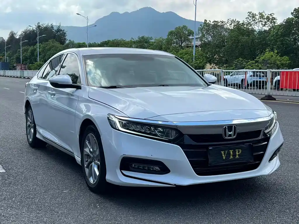 Honda Accord 2018 260TURBO Elite V