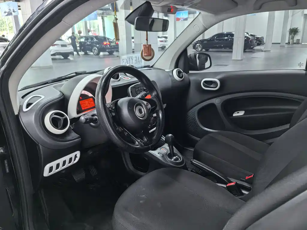 Smart fortwo 2018 1.0L 52 V