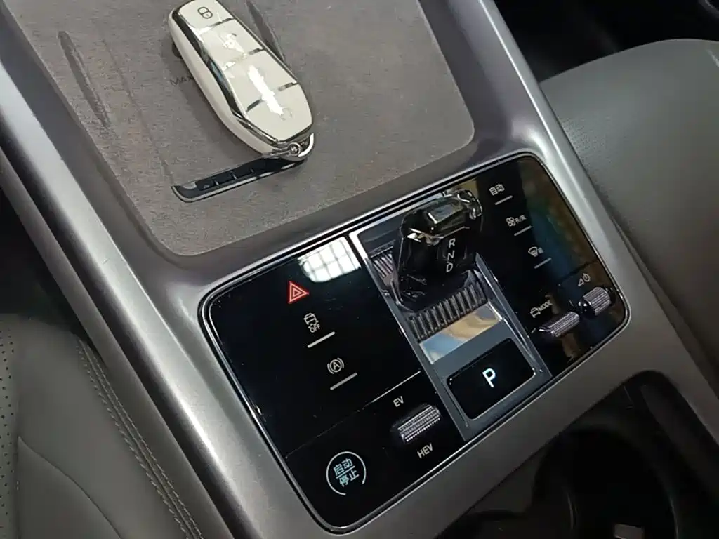 BYD Seal — миниатюра 14
