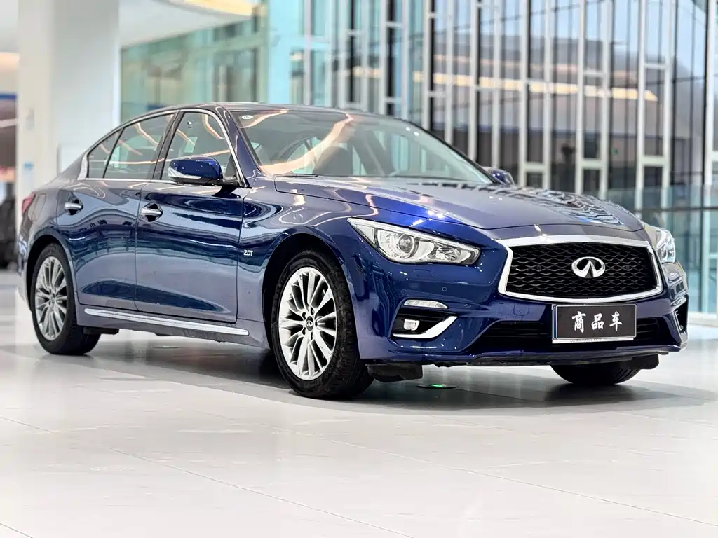 INFINITI Q50L