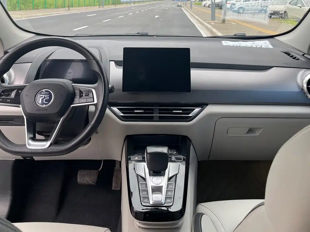 BYD Yuan Pro — миниатюра 10